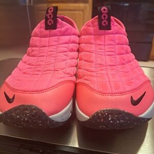 Nike ACG 3.5 Hyper Pink Mens size 11 - PLEASE READ